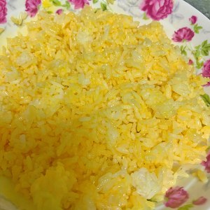 每粒米沾上蛋黄